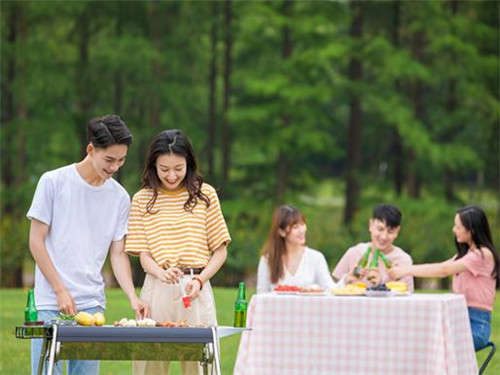 《休闲旅行新方式,房车自驾游五城》10大精选线路