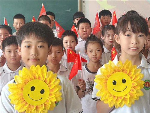ϲӭʮ 쾴񡪡ͯСѧɽУɫʫж