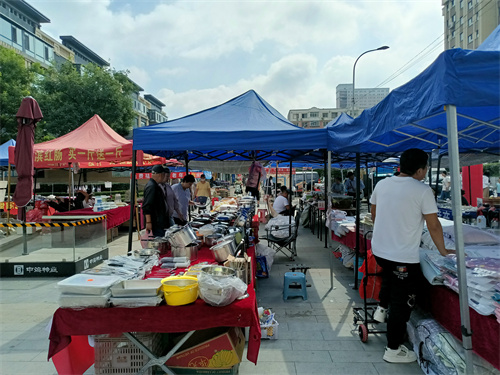 【皇姑区明廉街道塔湾社区】志愿服务践初心 “睦邻市集”进家门