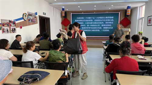 皇姑区明廉街道明北社区开展“讲科学生活,反生活陋习”科普大学科普月宣传活动