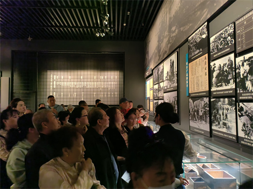 ʹֵչɫ֮á ߽һʷ ȼ顱