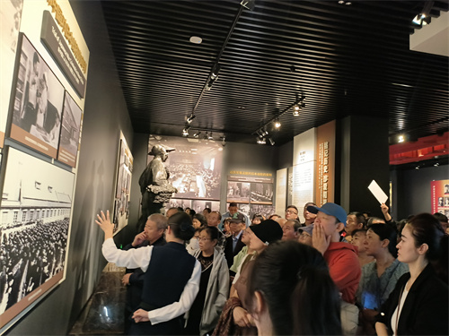 ʹֵչɫ֮á ߽һʷ ȼ顱