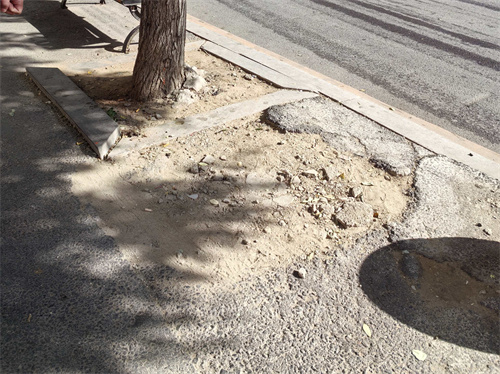 皇姑区明廉街道天山社区:路面“微整形”