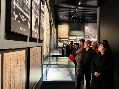 传承红色基因 砥砺初心使命——皇姑区明廉街道明北社区组织党员赴“九一八”历史博物馆开展主题党日活动