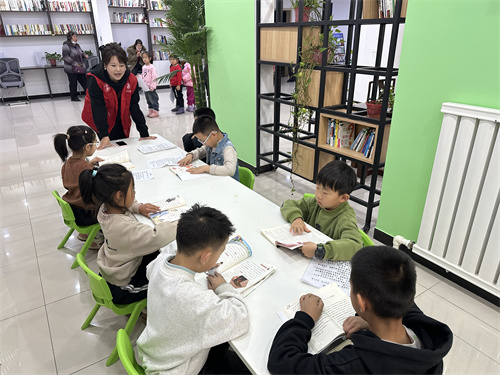 ����������չ��������ĩ���Ķ�ӭ�¡��ٶ����������