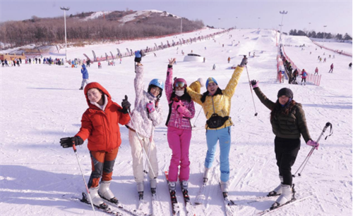 �����ִ�������Ȧ���ι����ذ���Ϯ 100��������·����������ѩʢ��