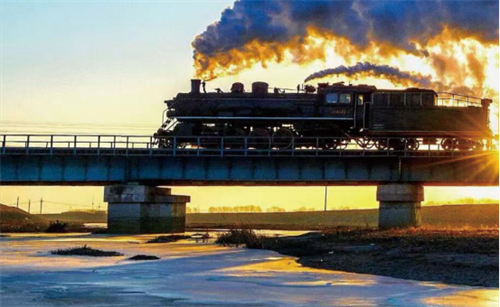 �����ִ�������Ȧ���ι����ذ���Ϯ 100��������·����������ѩʢ��