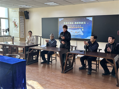 �ʶ������� ī�Ϻ���Ԫ���������黭չ��Ļ ����������������ī��