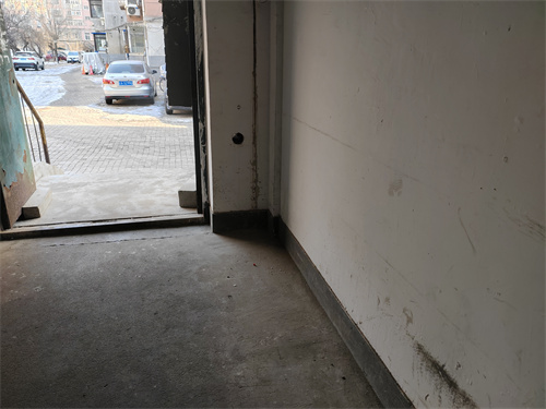 �ʹ��������ֵ���ɽ����������¥������  �����˾�����