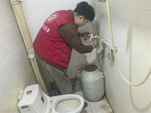 ˮ�ܱ���ů���� ����Ա���ķ��������