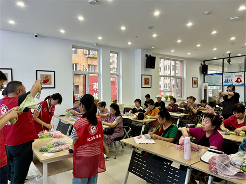 普及急救技能,传承中医文化 ——皇姑区明廉街道明北社区开展便民科普实践活动